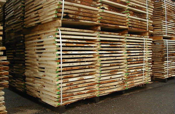 Photo : plateaux dépareillés chêne